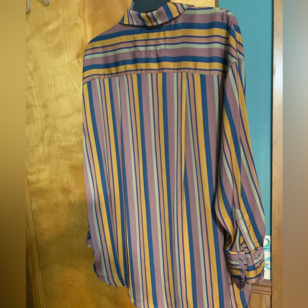 We The Free Large polyester snap up long sleeve top